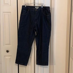 2 pairs of men’s jeans